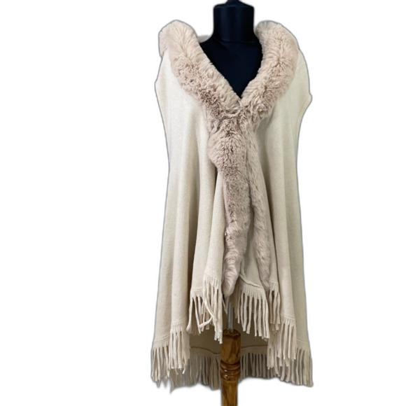 Northern Angel S/M Fringe Vest Cardigan Open Front Faux Fur Hooded - Picture 1 of 10